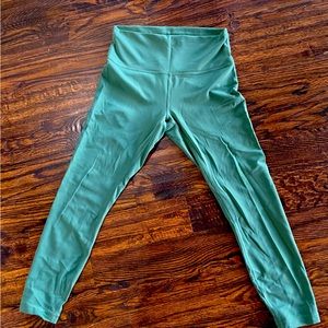 Lululemon Wonder Under S 10